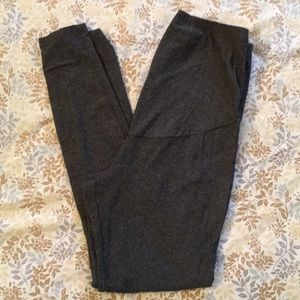 Maternity gray leggings